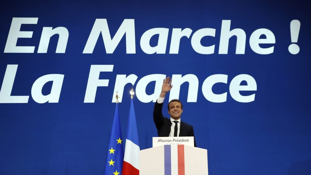 Kandidat Presiden Perancis Emmanuel Macron menyampaikan pidato kemenangan pada Pemilu Perancis Putaran Pertama di Parc des Expositions Paris, tanggal 23 April 2017. (Sumber : AFP)