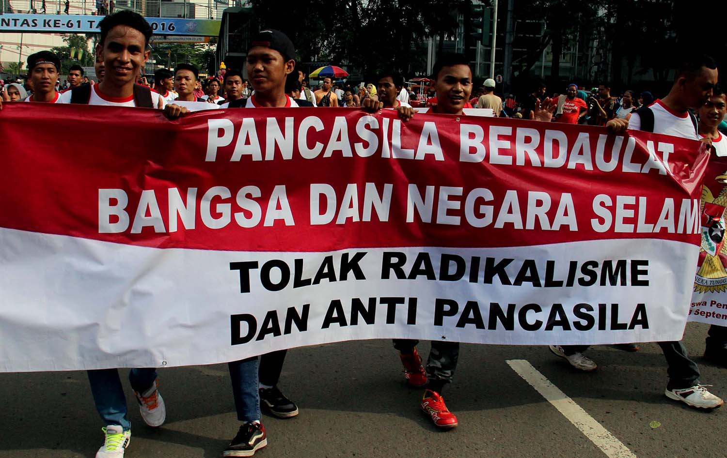 Mungkinkah Pancasila Menjadi Agama Publik?