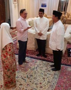 Prabowo Mencari Wejangan Pilpres