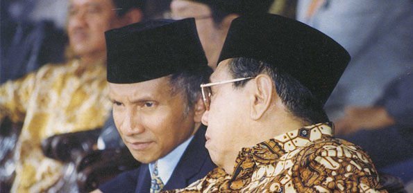 Koalisi partai-partai Islam berhasil memenangkan Gus Dur pada Pemilu 1999. (Foto: Suara Islam)