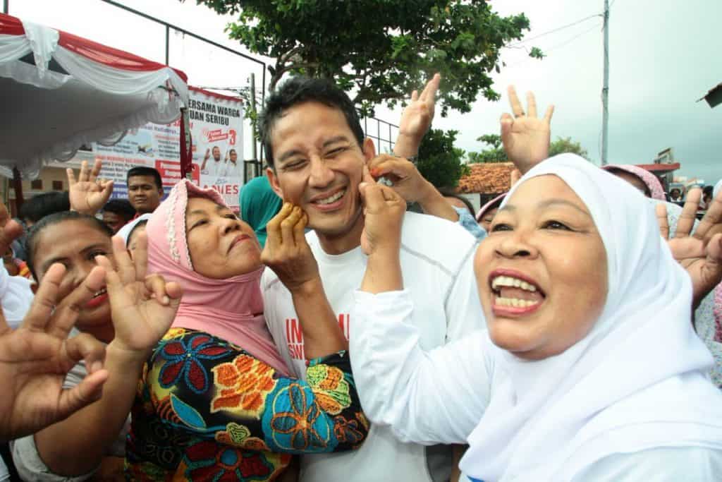 sandiaga uno emak emak