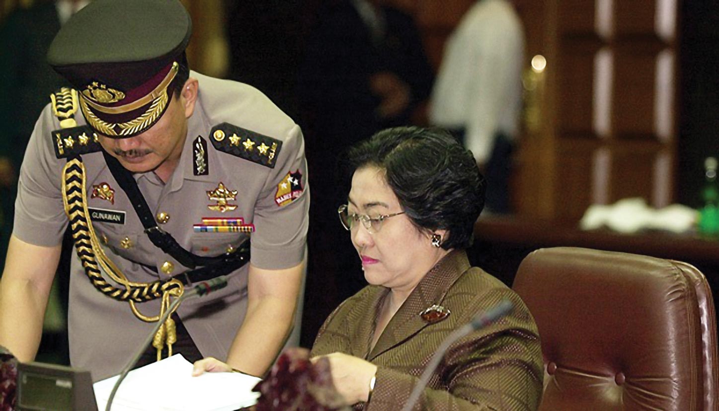 Menguak Larangan Intimidasi TNI-Polri Ala Megawati