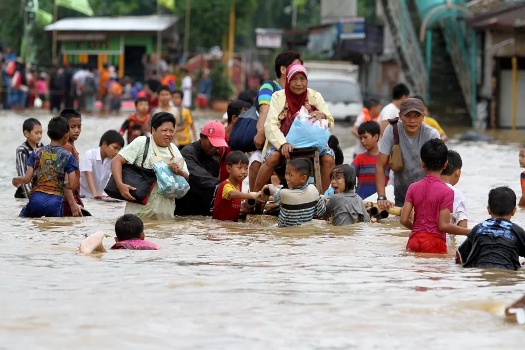 SELAMA 2016, 766 BANJIR TEWASKAN 147 ORANG