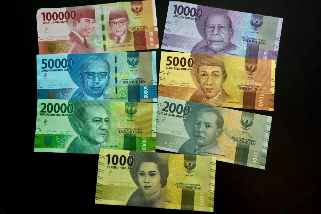 Uang Rupiah Baru Tidak Memuat Gambar Palu Arit