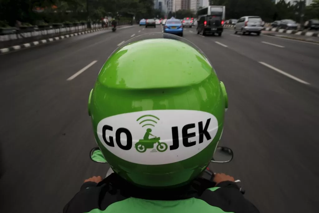 Pro Kontra Ojek Daring