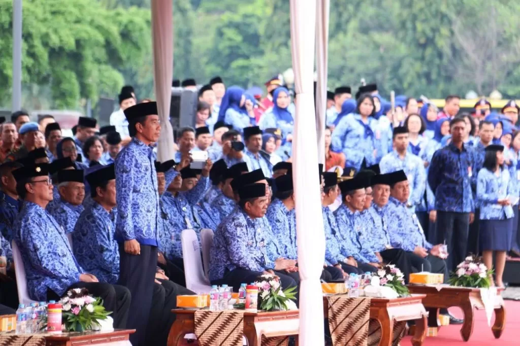 Perpanjang Cuti, PNS Kena Sanksi