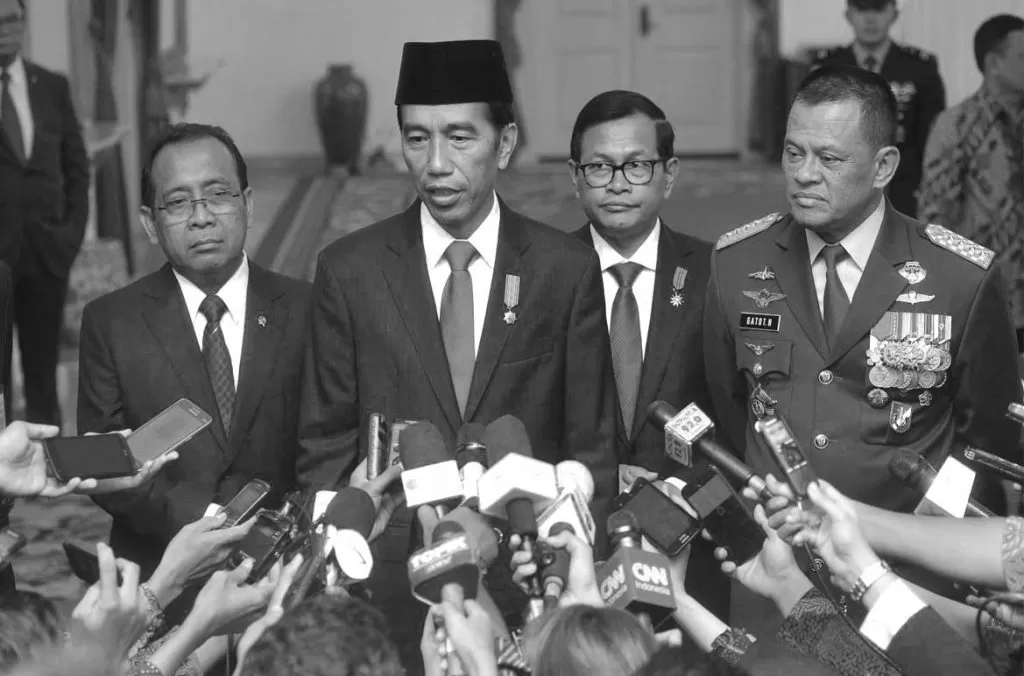 PKI Senjata Ilegal dan Pengalihan Isu