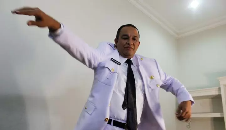 Anies Bangun'Kandang' Koruptor