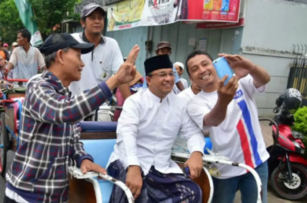 Anies, Cari Cara Curi Perhatian?