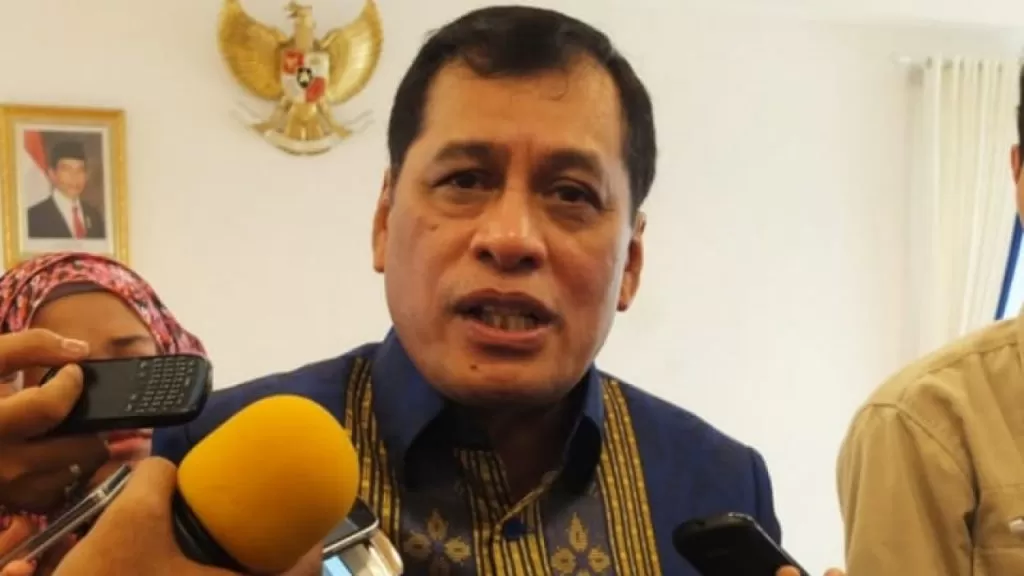 Nurdin Halid Spesialis Cuci Tangan