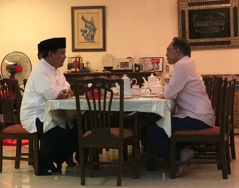 Prabowo Mencari Wejangan Pilpres