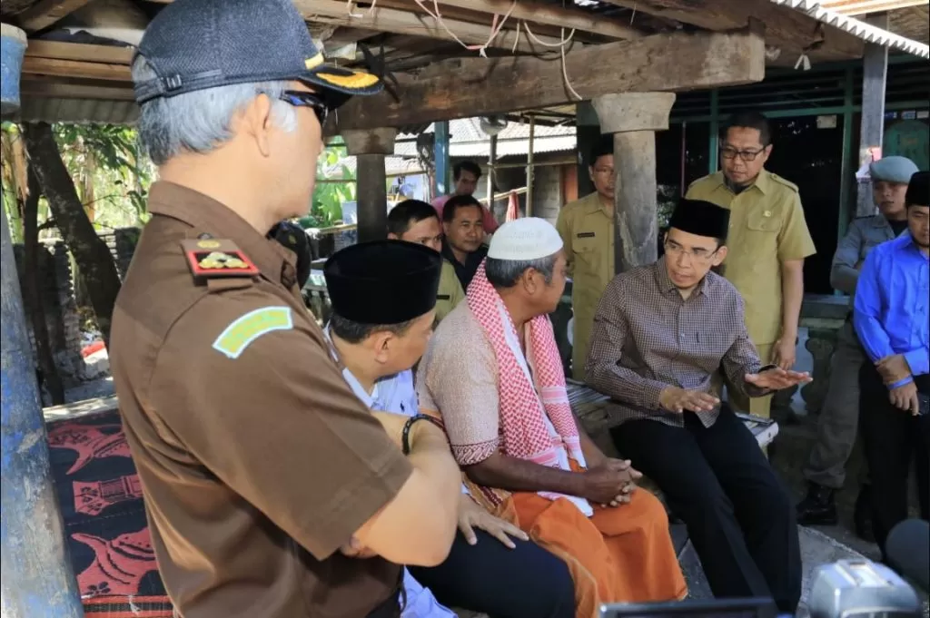 TGB Lindungi Ahmadiyah Dari OTK