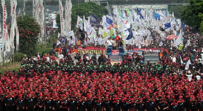 Rakyat Akan Kepung Istana!