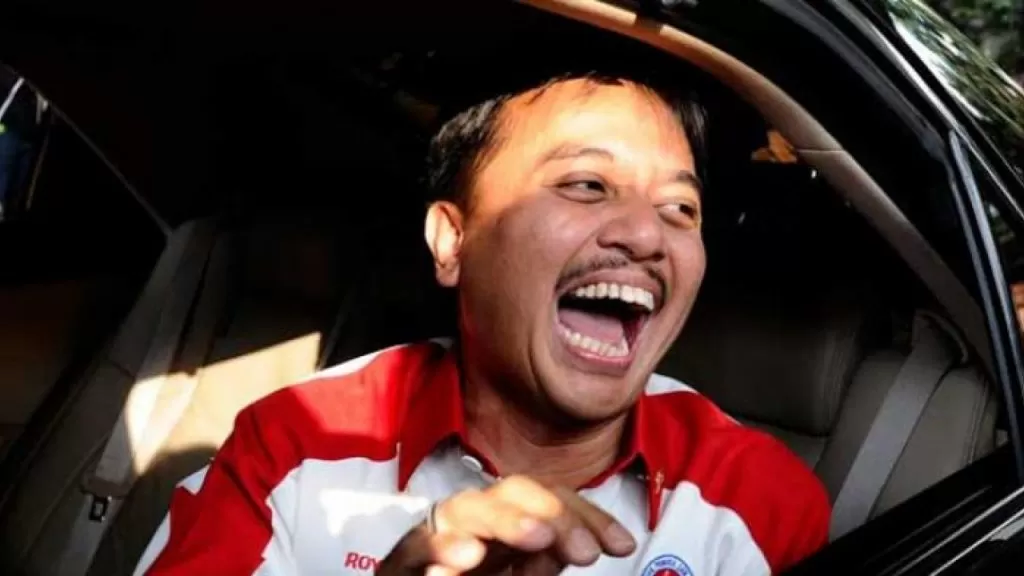 Drama Kemenpora Roy Suryo