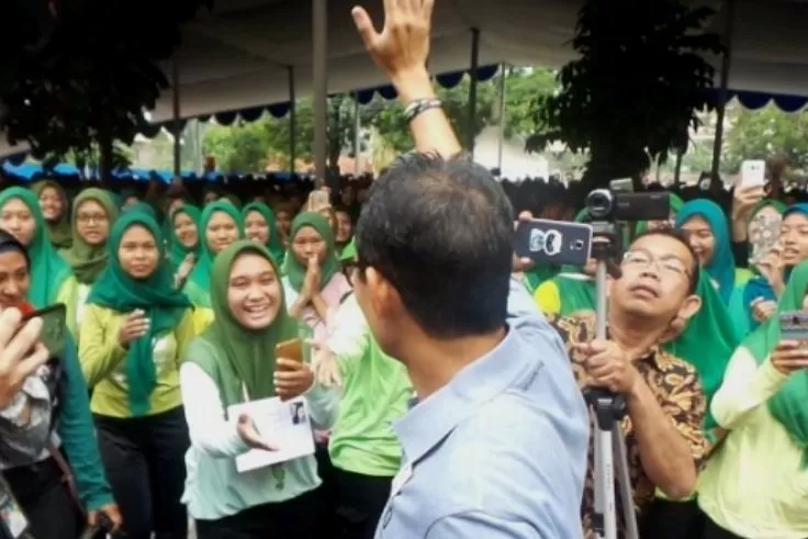 Sandiaga Uno “Menjerat” Mahasiswa?