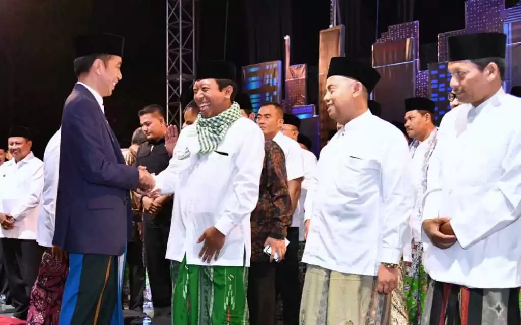 Yakin Jokowi Alergi Aseng-Asing?