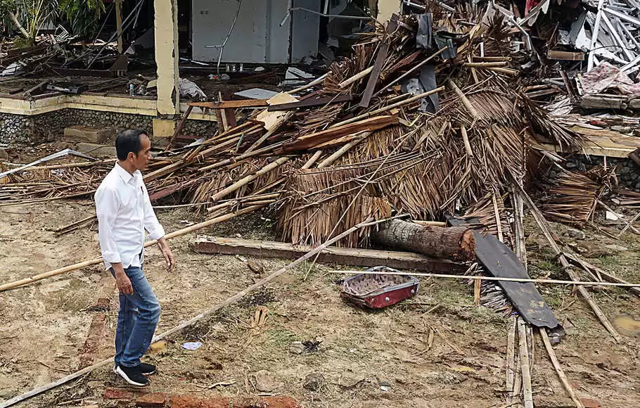 jokowi di selat sunda