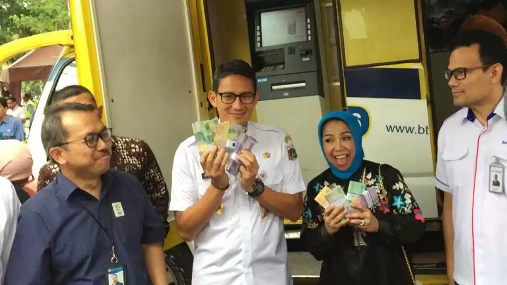 sandiaga tidak akan utang