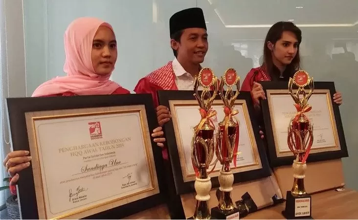 kebohongan awards psi