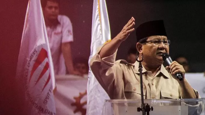 Prabowo Memburu Citra Baru