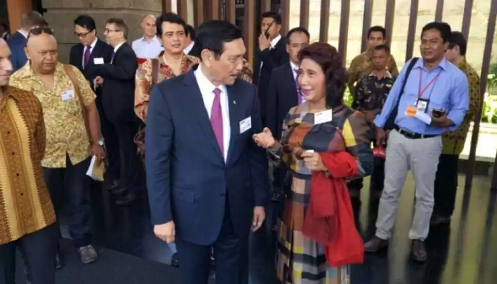 Luhut Bicara Plastik, Pilpres Gimana?