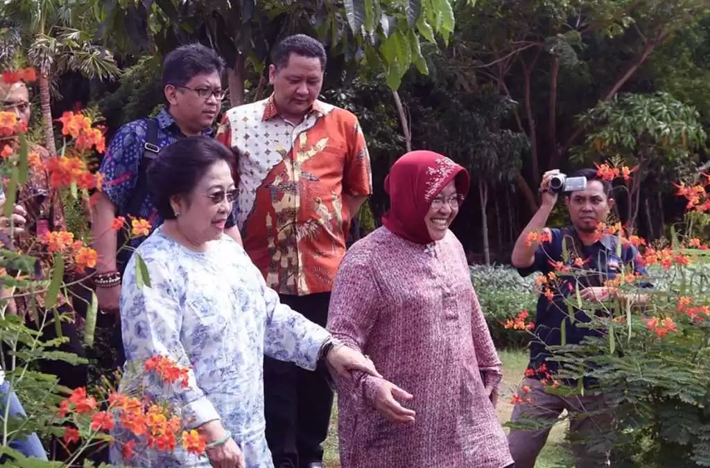 Risma Diserang, Nasdem Siap Caplok?