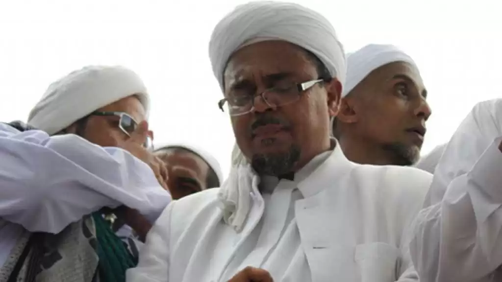 Serobot Doa, Habib Rizieq Dikritik