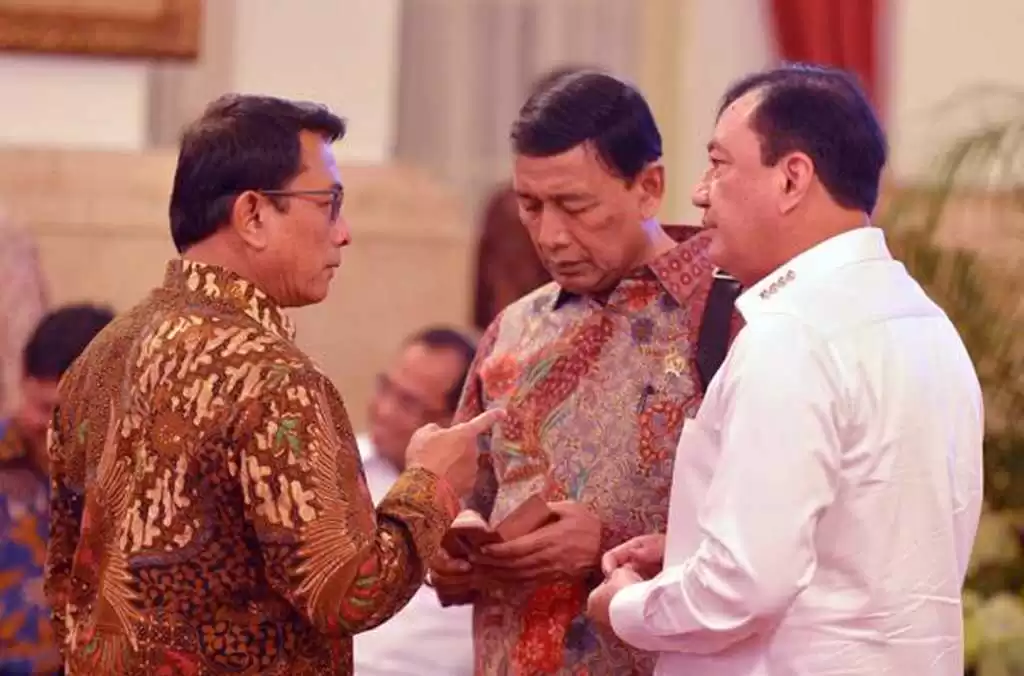 Moeldoko vs Wiranto, Siapa Takut AS