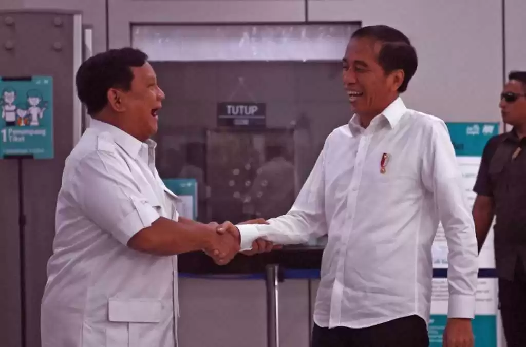 Tangan Kosong Prabowo di Kabinet Jokowi?