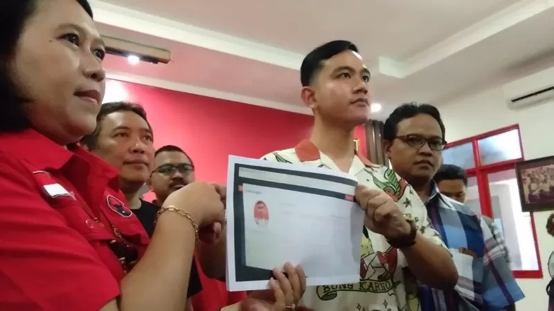 Gibran Independen, Jokowi Bebas ‘Ancaman’?