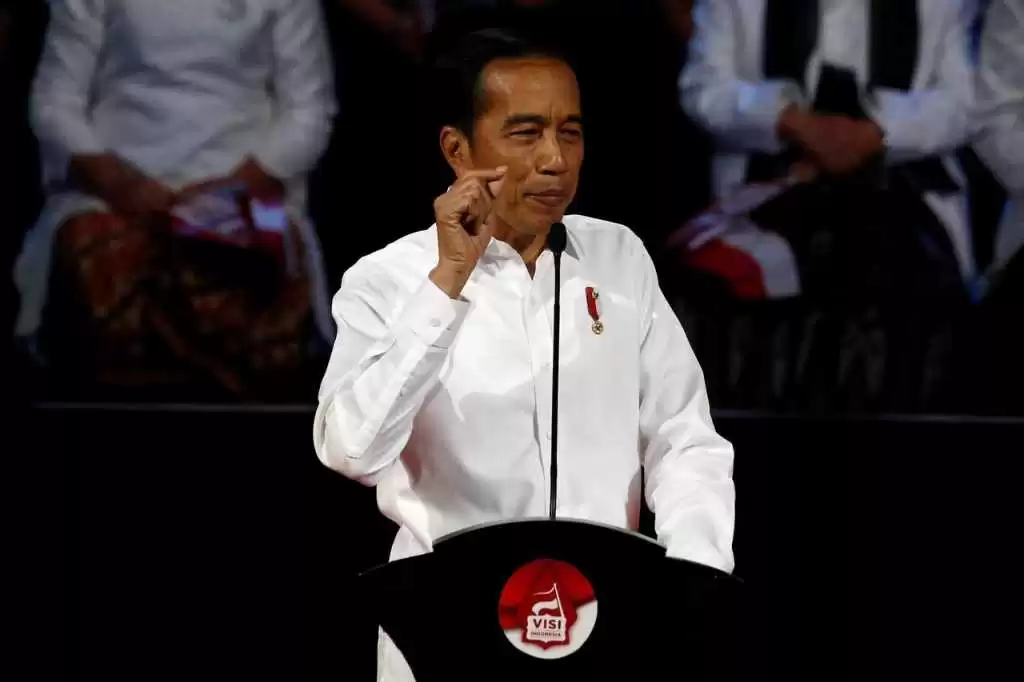 Jokowi tutup mata