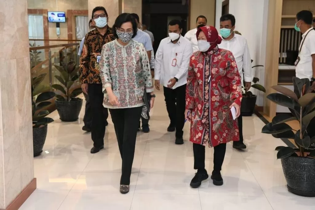 Risma Perlu “Cubit” Sri Mulyani?