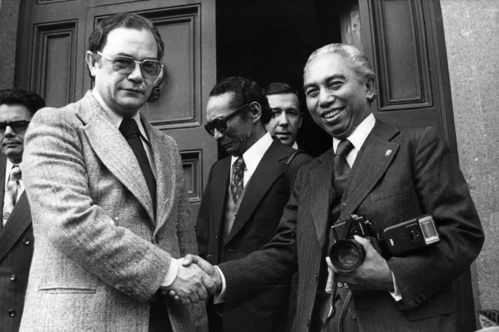 Adam Malik Wapres CIA Soeharto