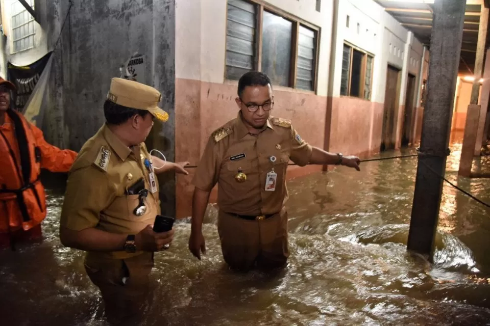 Banjir, Anies Untung Atau Buntung?