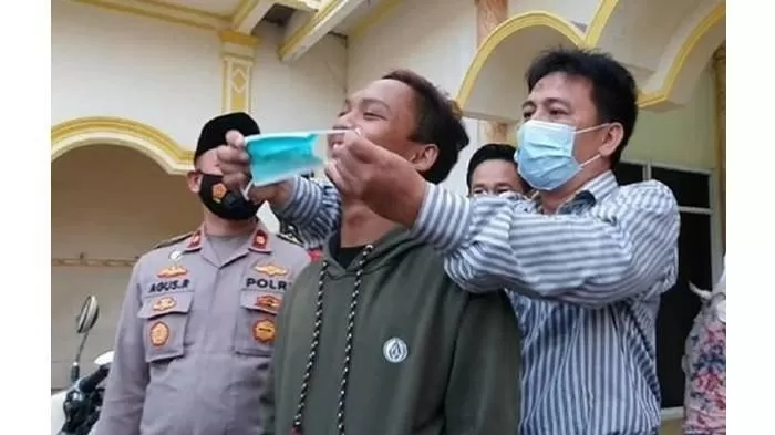 Duta Prokes, Mengapa Pelanggar Diberi Penghargaan