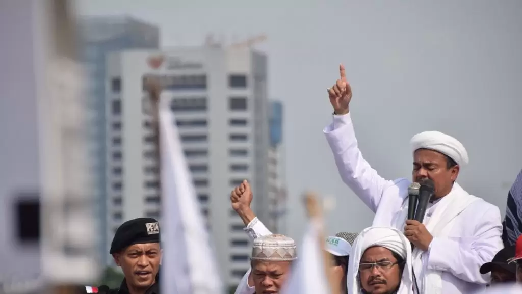 Habib Rizieq ‘Muncul’ Bak Pahlawan