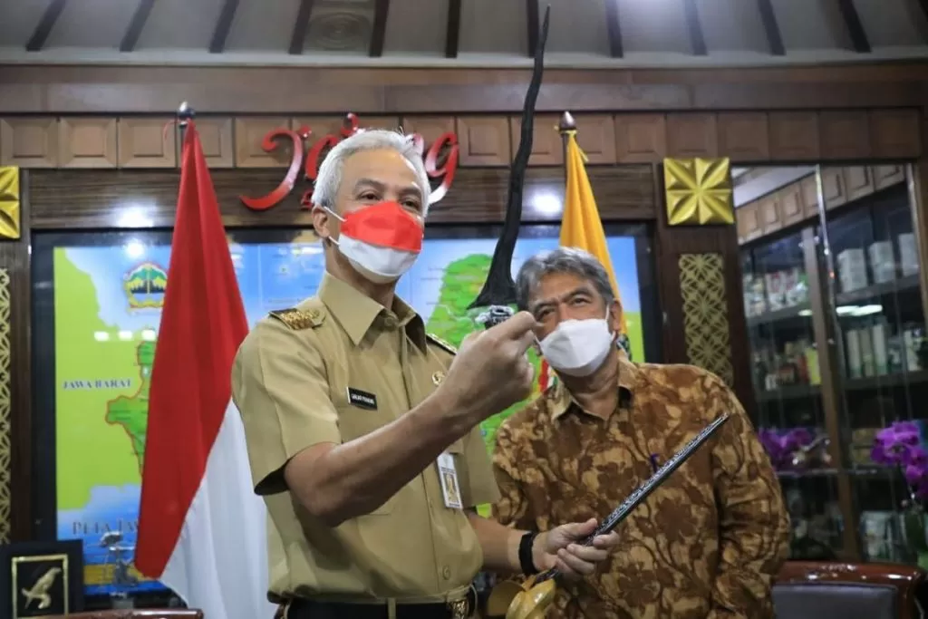 Keris Sakti ala Ganjar Pranowo