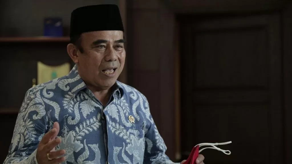 Kutukan Tampan dari Fachrul Razi