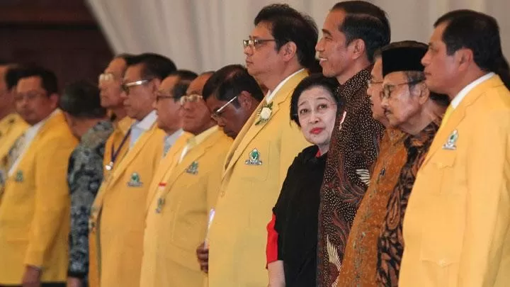 Ribka Tjiptaning, Cemburu PDIP Pada Golkar