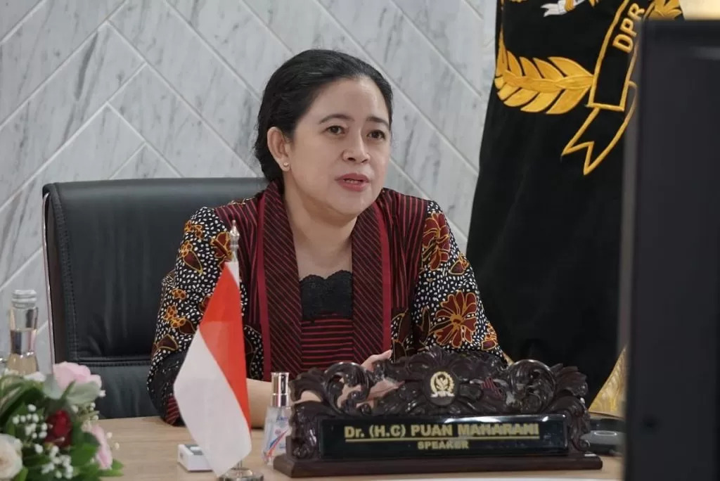 Soal Sumbar, Puan'Mirip' Bu Tedjo