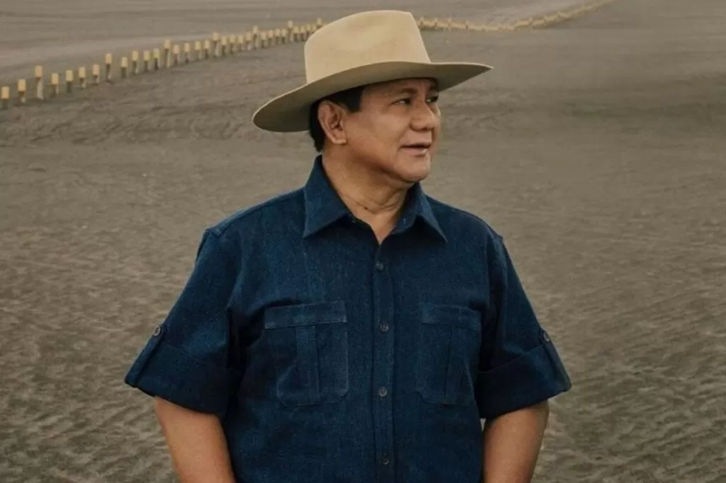 melirik koleksi topi prabowo