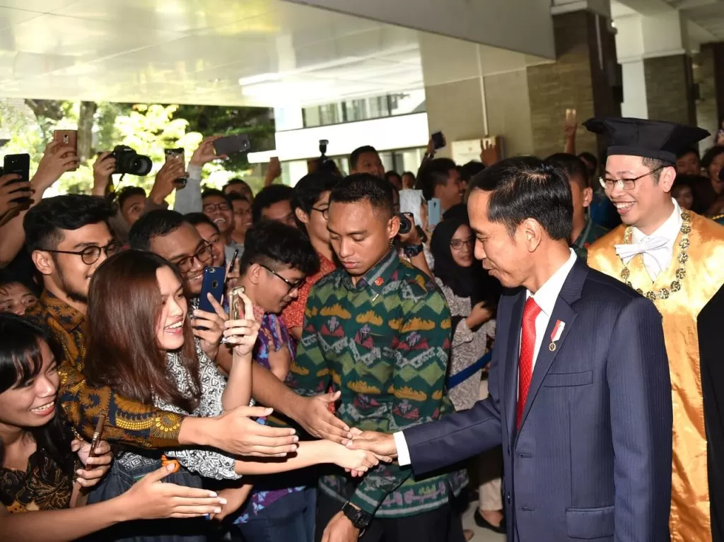 Kabinet Jokowi Penuh Geng UGM?