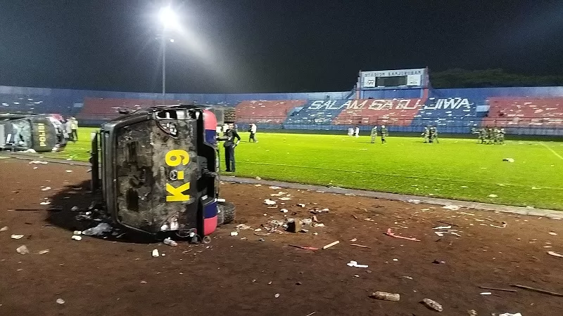 Tragedi Kanjuruhan, Apakah Aremania yang Salah?