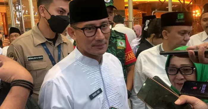 Sandiaga “Dihantui” Pasal Perzinaan?