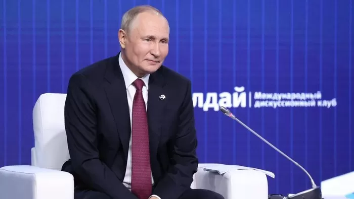 Putin Disesatkan Dua Filsuf?