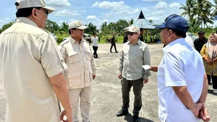 presiden prabowo subianto didampingi haji isam proyek cetak sawah 1 juta hektare di merauke